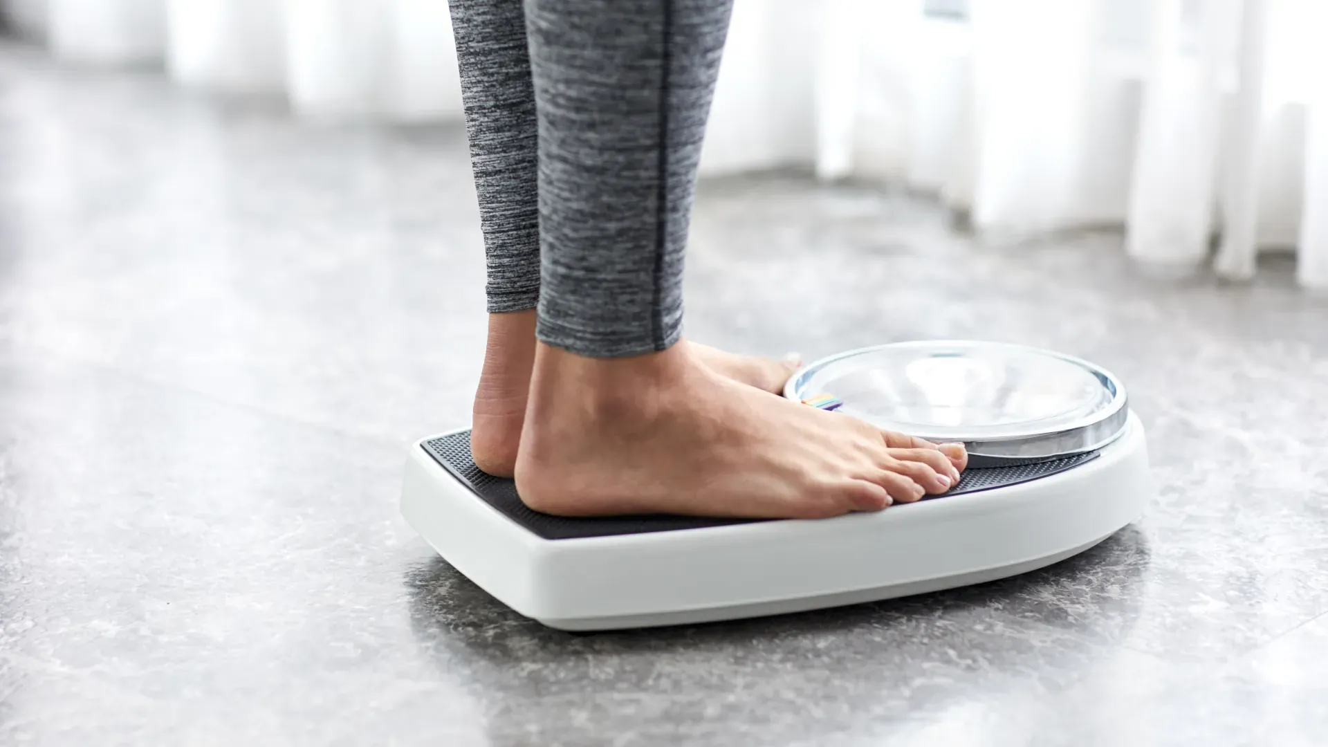 Ernährung bei Übergewicht: Zu viel Gewicht auf der Hüfte kann schnell ungesund werden
